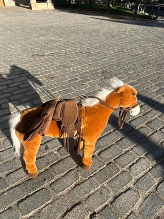 Caballo de peluche para niños