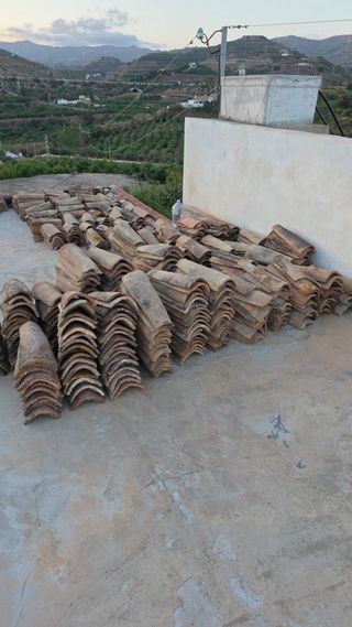 Tejas antiguas de barro