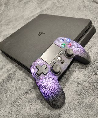 Consola PS4 Slim