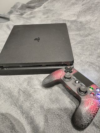 Consola PS4 Slim