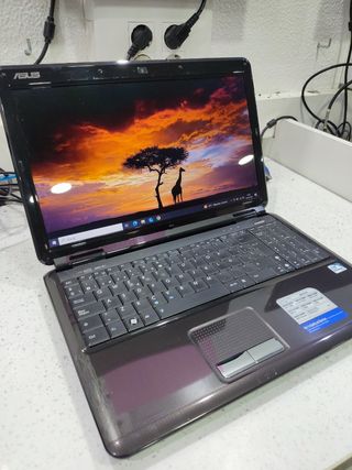 Portátil marca ASUS