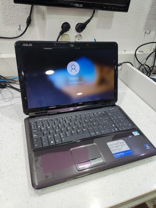 Portátil marca ASUS