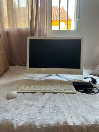 Ordenador Lenovo Blanco