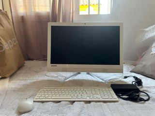 Ordenador Lenovo Blanco