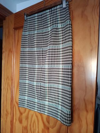 Falda de cuadros elegante