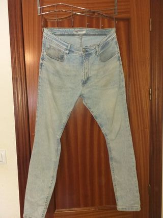 Pantalones vaqueros Zara azul claro