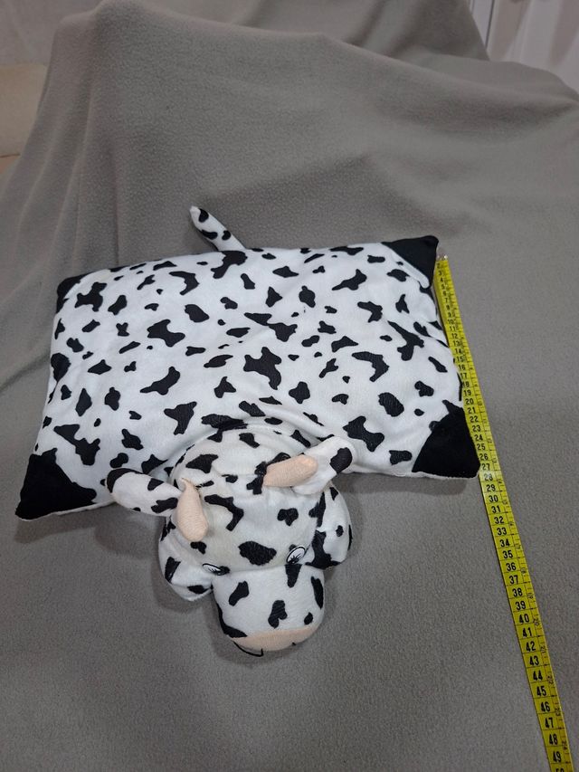 Mucca 4: due cuscini identici