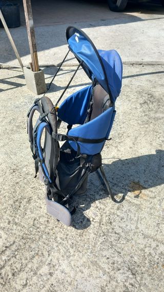 Mochila portabebés Deuter senderismo
