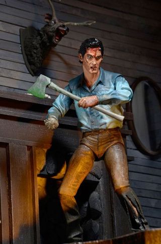 Figura NECA Ash Terroríficamente Muertos 18cm