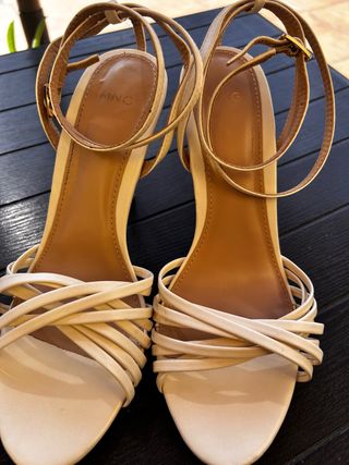 Sandalias Mango Tacón Beige