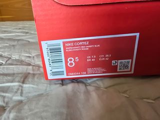 Nike Cortez Blancas y Rojas talla 42