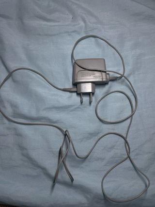 Nintendo 2DS Azul/Negro + Cargador Oficial