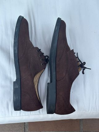 Zapatos Blucher Marrones Talla 36
Un uso. 