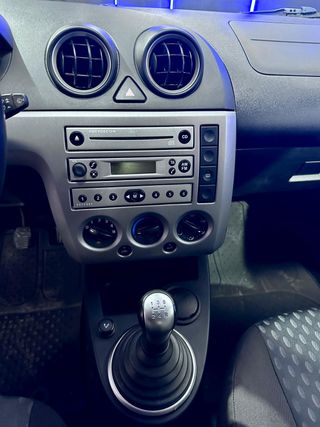 FORD Fiesta 1.4 Trend Coupe