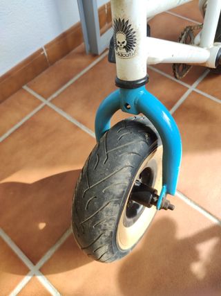 Mini BMX Wildcat Blanca y Azul