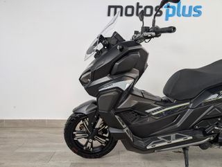 KEEWAY VIESTE 300 XDV 2024