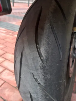 Honda Hornet 900 - 2007 con Top Case