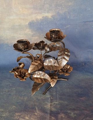Portacandele in metallo decorato vintage