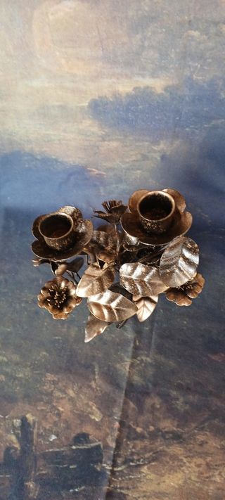 Portacandele in metallo decorato vintage