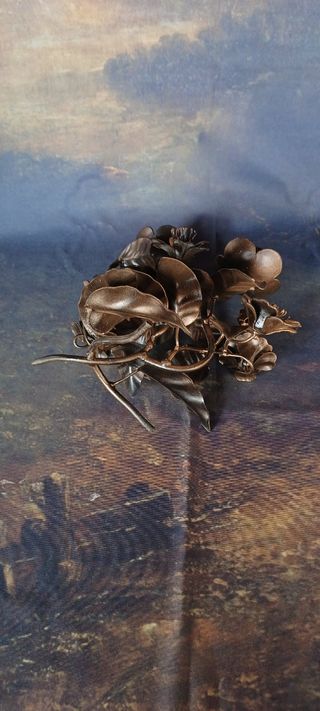 Portacandele in metallo decorato vintage