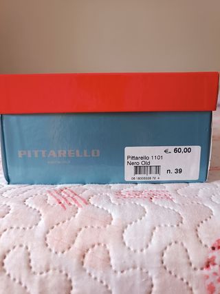 Scarpe eleganti donna nere usate pochissimo.