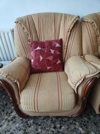 Conjunto de dos sillones de estilo vintage.