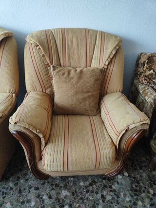 Conjunto de dos sillones de estilo vintage.