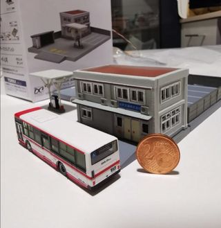 Maqueta N Diorama Estación con Autobús luz tren el