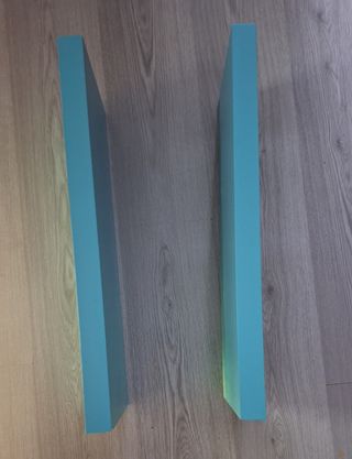 Scaffali blu 