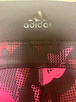 Mallas deportivas Adidas negras y rosas