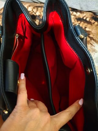 Bolso CH Negro Piel