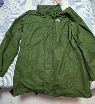 Chaqueta chubasquero the North Face verde