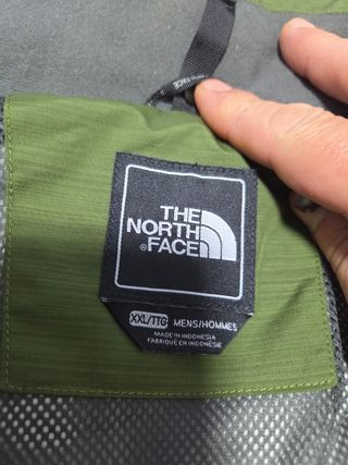 Chaqueta chubasquero the North Face verde