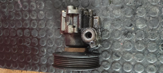 Bomba dirección 030145269A Volkswagen Polo III (6