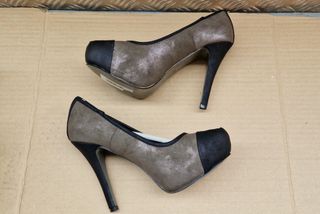 Zapatos de tacón negros y grises talla 37