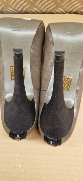 Zapatos de tacón negros y grises talla 37