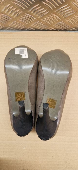 Zapatos de tacón negros y grises talla 37