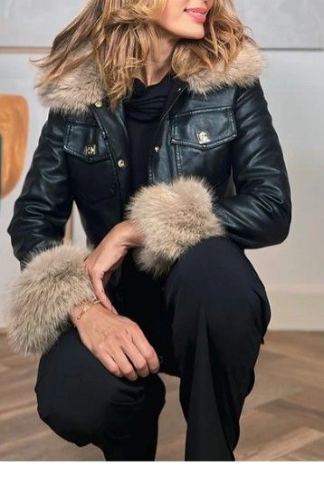 Cazadora negra. Precio no negociable