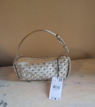 Bolso Mango dorado con pedrería