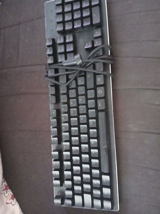 Teclado Gaming con Luces RGB
