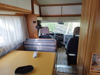 Autocaravana perfilada. Año de matriculación 2000.