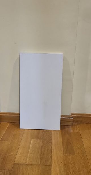 Baldas para armario blancas