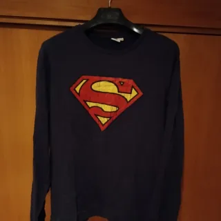 Maglione blu Superman rosso