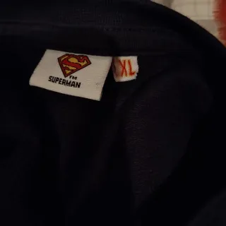 Maglione blu Superman rosso