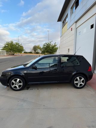 VW Golf 4 1.4 gasolina
