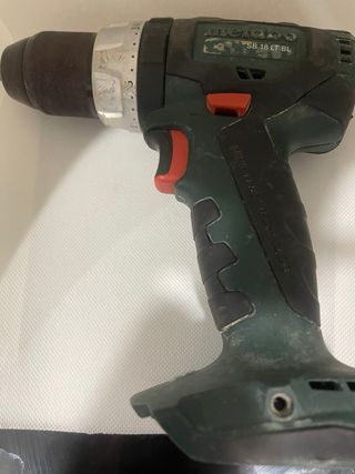 Atornillador percutor Metabo SB 18 LT BL