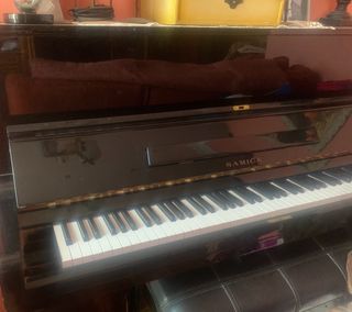 Piano Sammick Negro Charol
