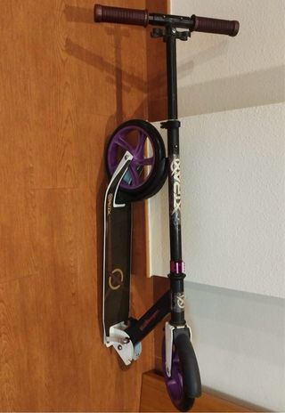 Patinete plegable morado