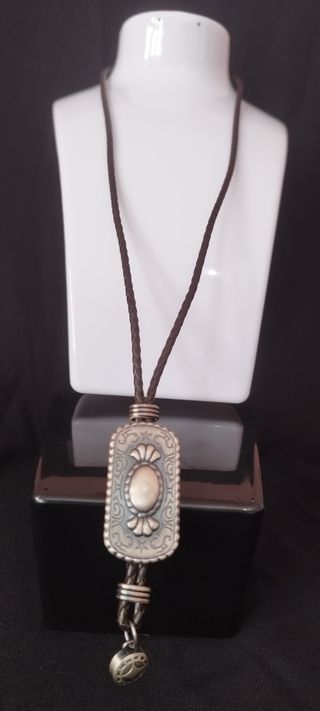 Collar Viceroy Plata y Cuero