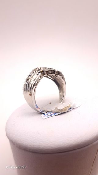 Anillo Oro 18K con Diamantes